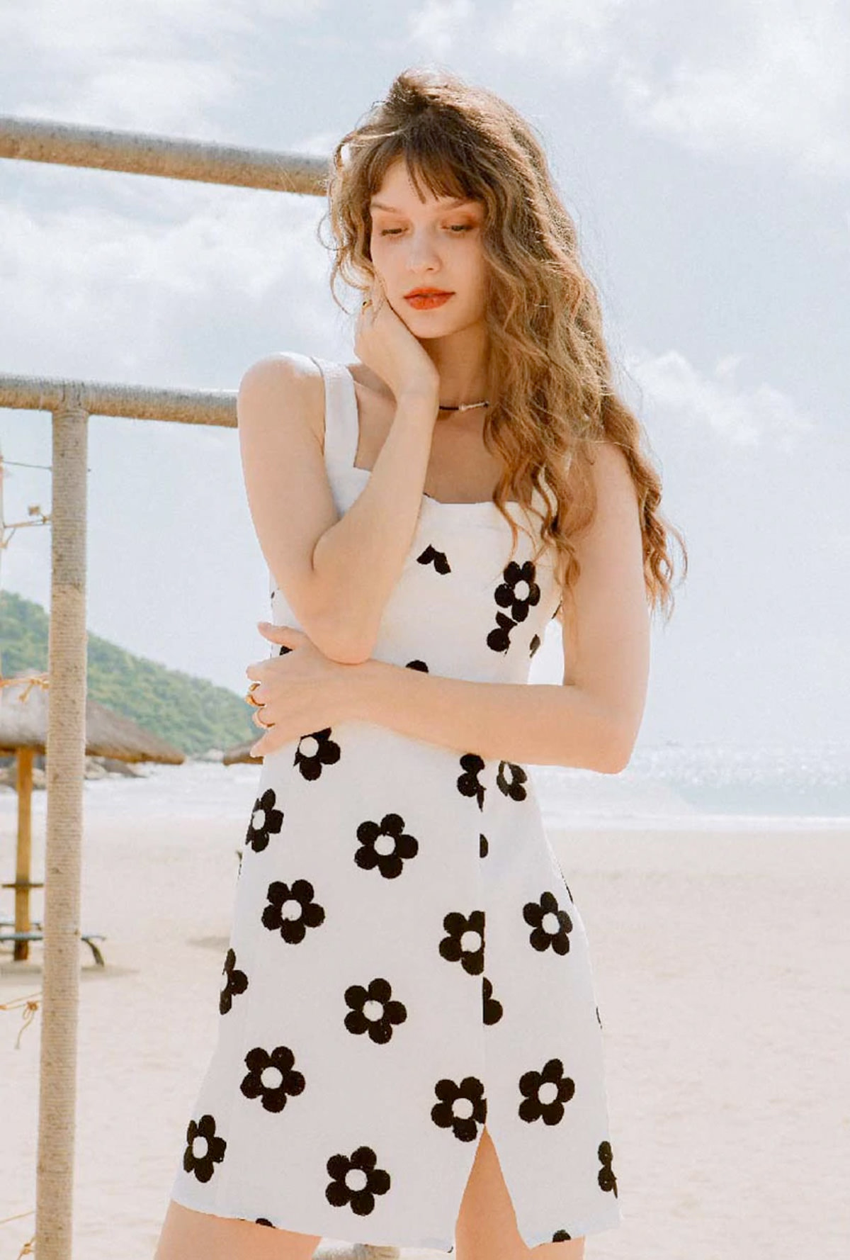 Petite Studio全站75折、EVERLANE夏日折扣7折