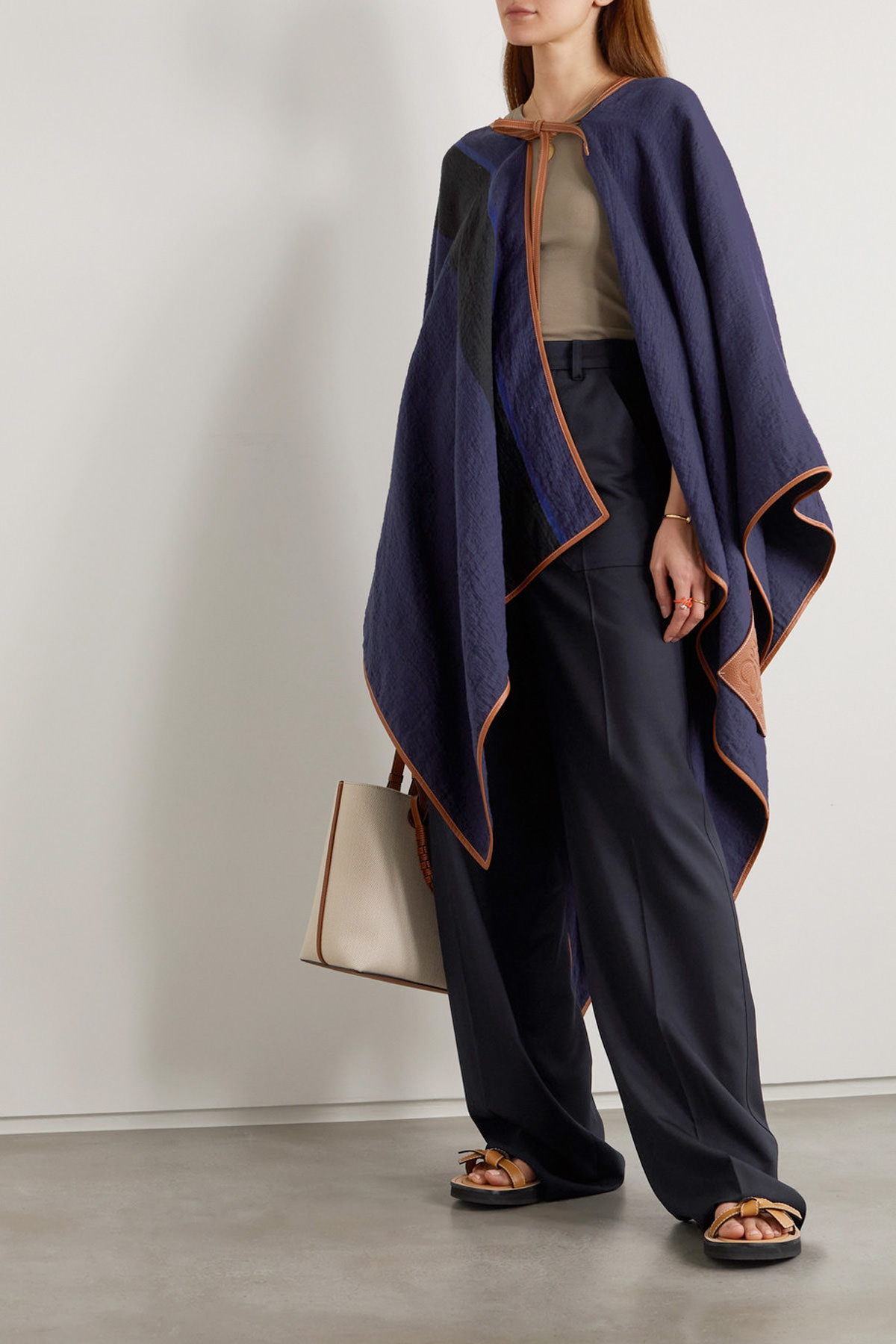 Net-a-porter年中大促，低至5折！Agolde牛仔短褲、Loewe草帽、ZIMMERMANN、Self-portrait洋裝5折囉～