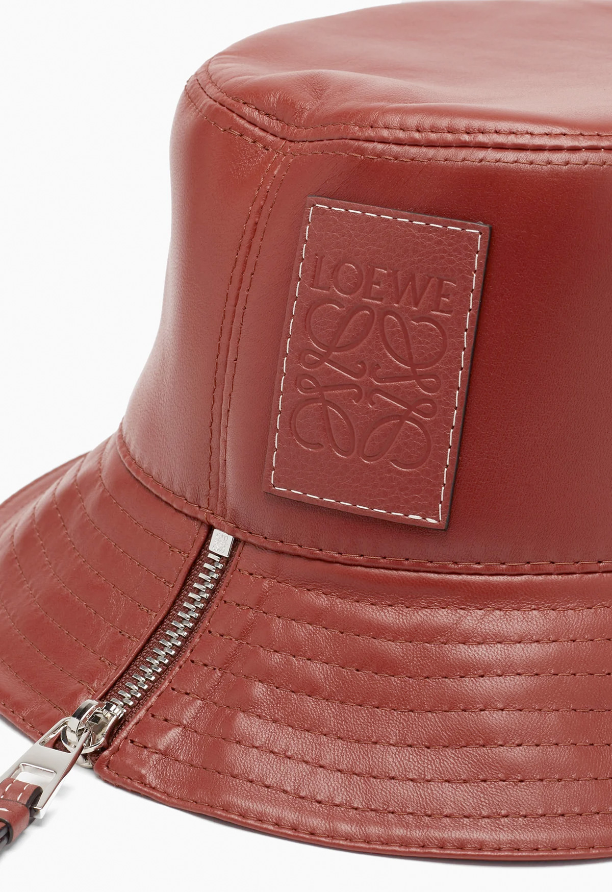 Matchesfashion APAC Sale低至3折，A.P.C.草編包折扣中